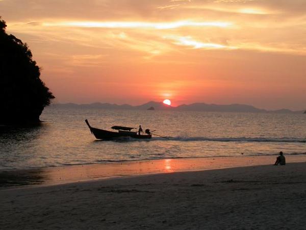 krabi1.jpg - Solnedgång på O'Railey beach Krabi.