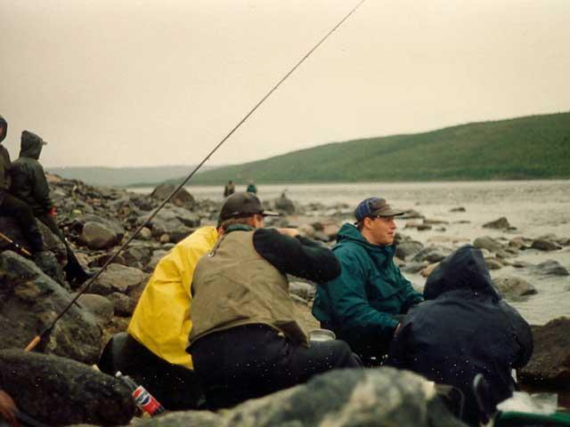 tana.jpg - Tanaälven mitt i natten, en låååångtur med Sagebro och Qvarnström!